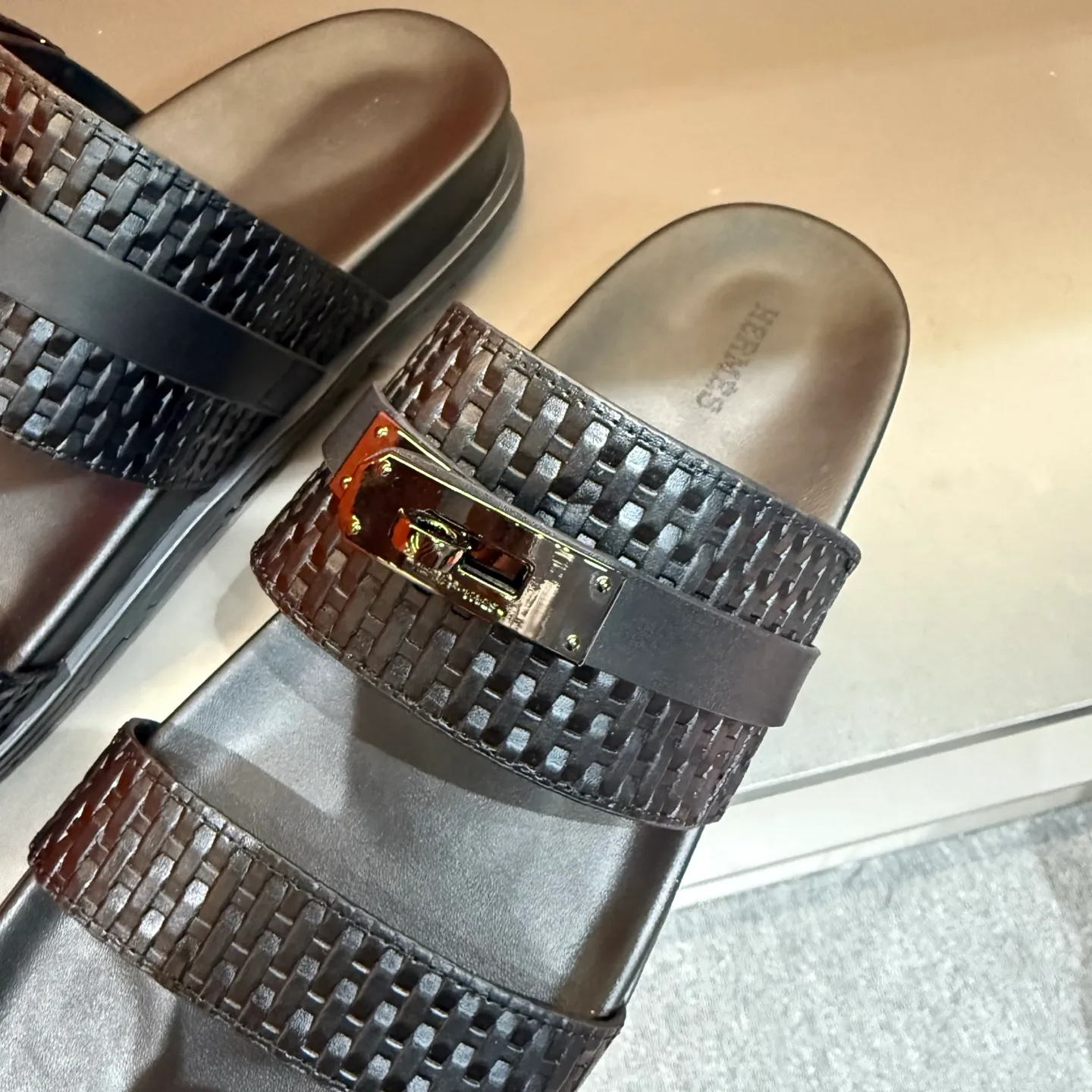 Men's shoes 💰300, size 38-45, the new 2014 summer Hermes shoes are the same as the original ones, handmade by masters! ❥High-end customization, exclusive products, the highest version in the industry⚠❥Using: Hermers upper: (pursuing top walking comfort) ✨Top quality on sale━━━━Hermes━━━━━
